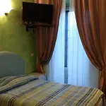 بيت ضيافة Palazzo Aprile 3*