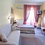 Palazzo Aprile 3* كالتاجيروني
