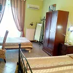 Palazzo Aprile 3* كالتاجيروني