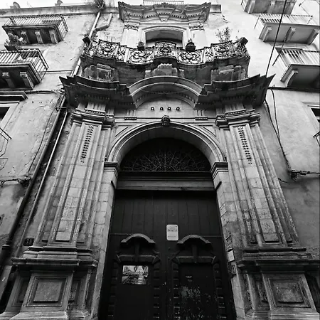 Palazzo Aprile Πανσιόν 3*