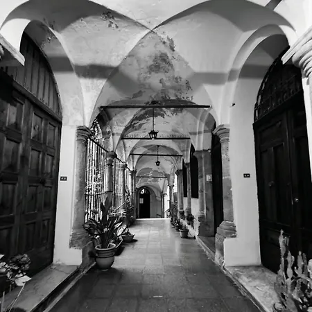 Palazzo Aprile 3*