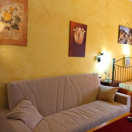 Palazzo Aprile Maison d'hôtes 2*