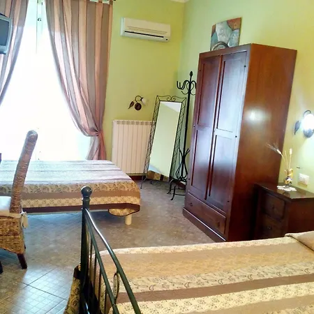 Palazzo Aprile 3* كالتاجيروني
