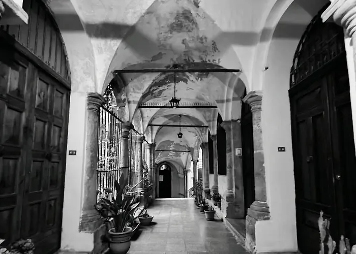 Palazzo Aprile 3*