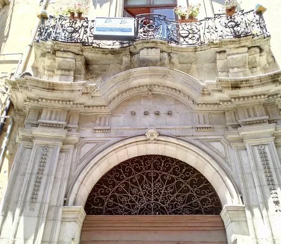 Palazzo Aprile Caltagirone
